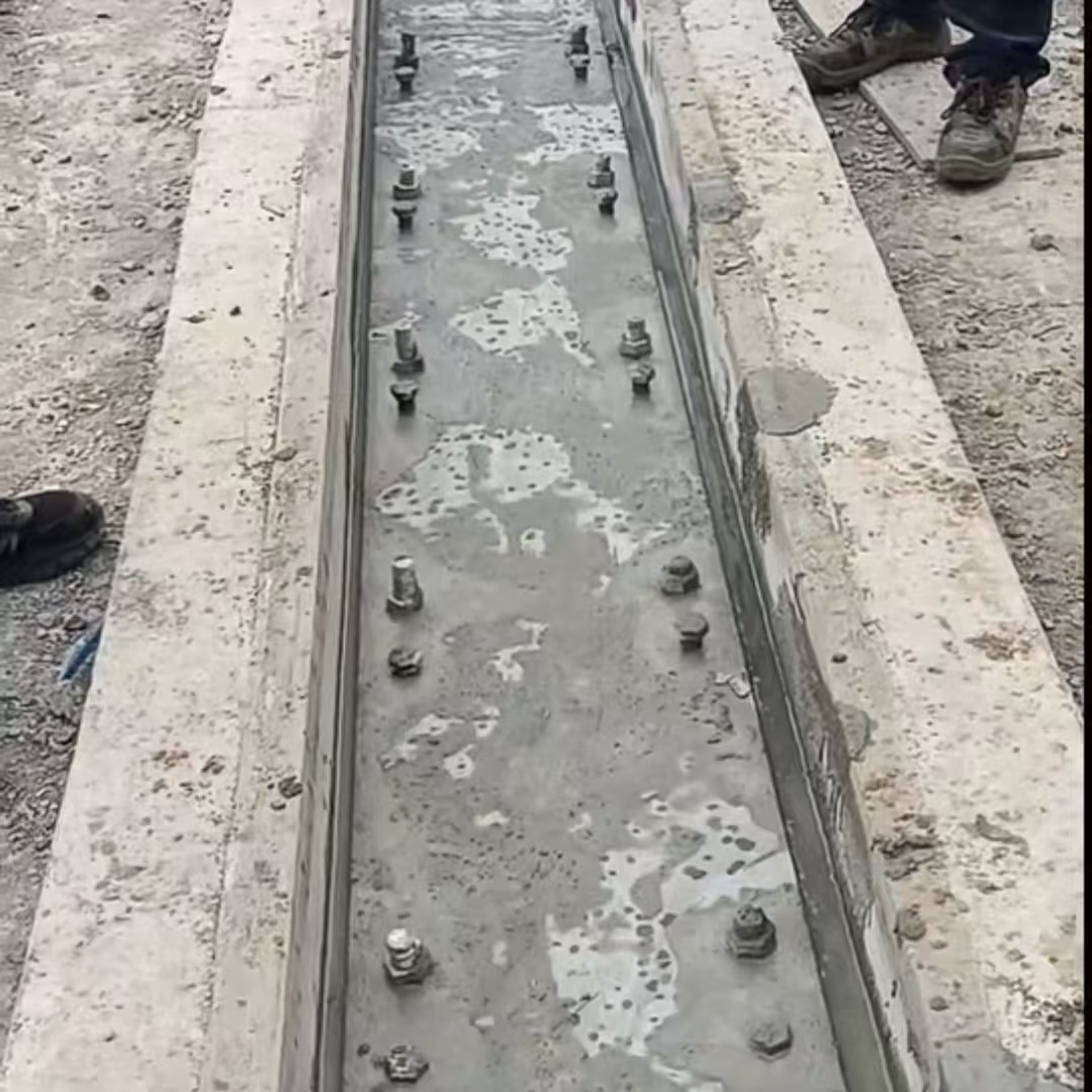 白水港口码头起重机龙门吊重型机械设备稳固用早强快凝轨道胶泥