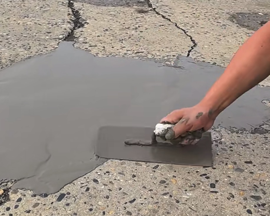 白水CGM 高效薄层道路修补料（CGM 道路抢修料）